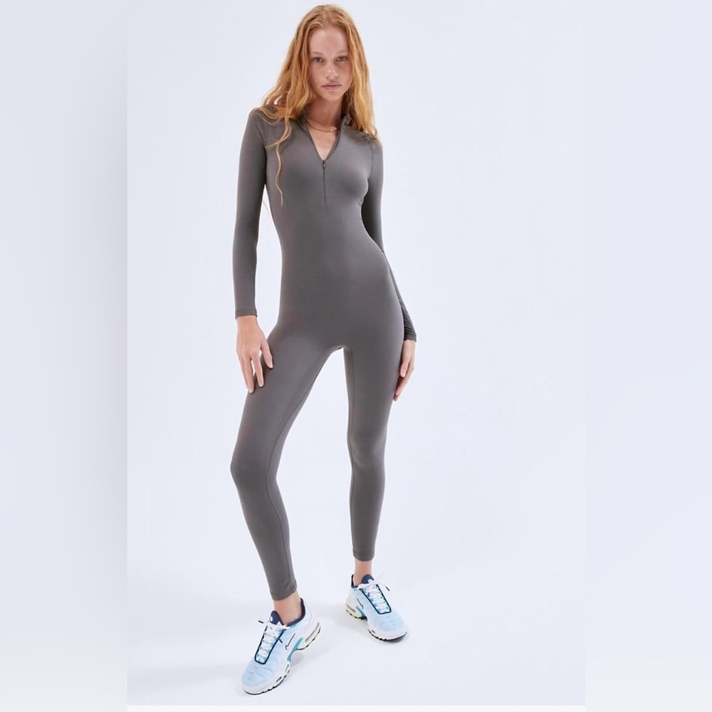 Aritzia TNA Wheeler Jumpsuit